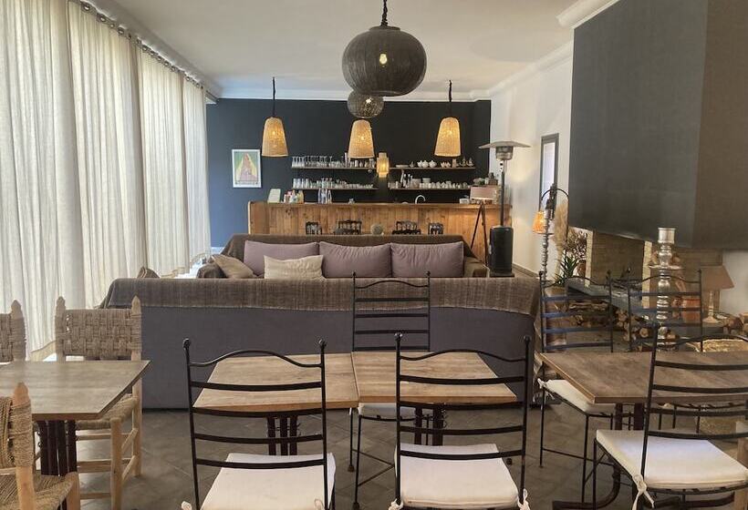 پانسیون Le Patio Du Lac