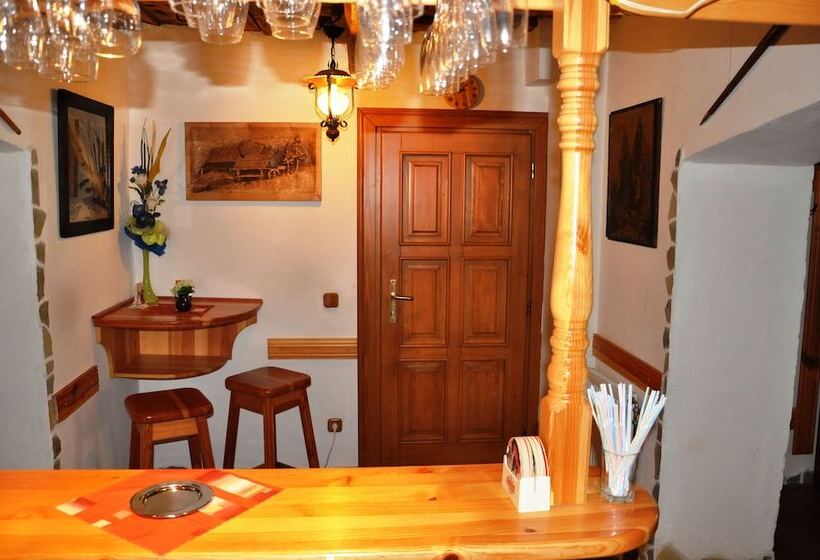 بنسيون Penzion Leštiny