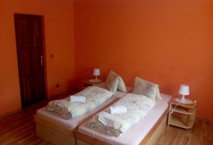 بنسيون Penzion Leštiny