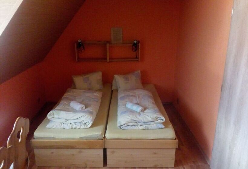 بنسيون Penzion Leštiny