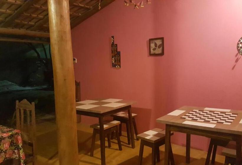 پانسیون Pousada Grafite