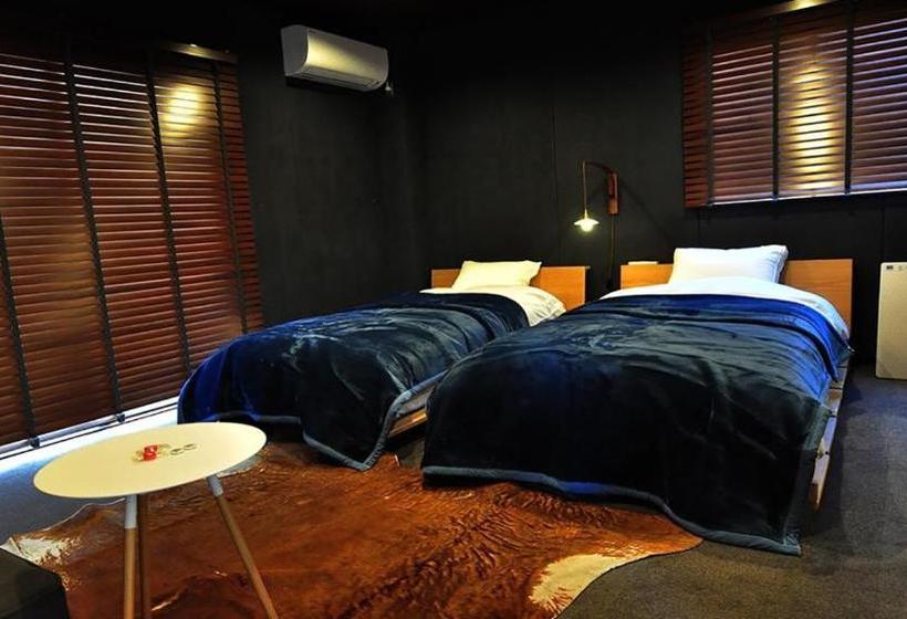 بنسيون Sima Inn