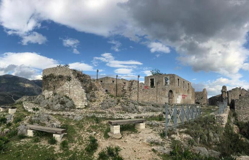 Пансион Tzavelitiko Home