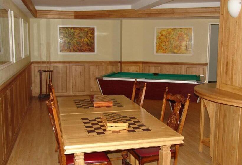 پانسیون ąžuolynas