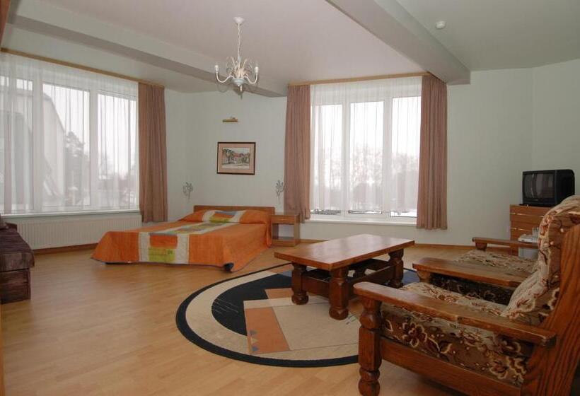 پانسیون ąžuolynas