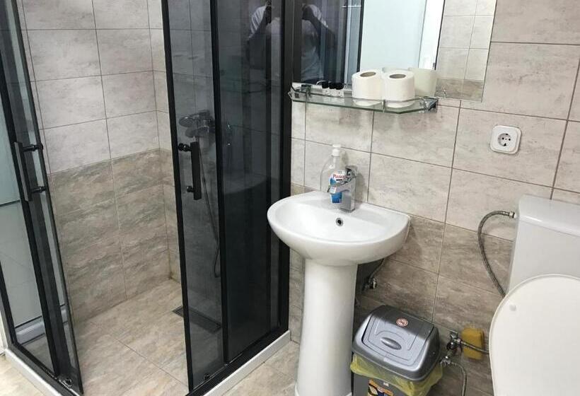 پانسیون Venecia Plaza Struga