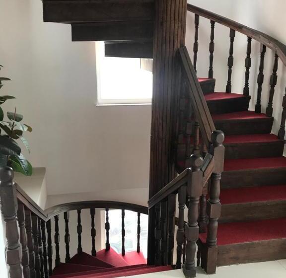 پانسیون Venecia Plaza Struga