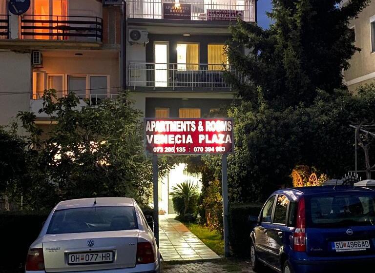 پانسیون Venecia Plaza Struga