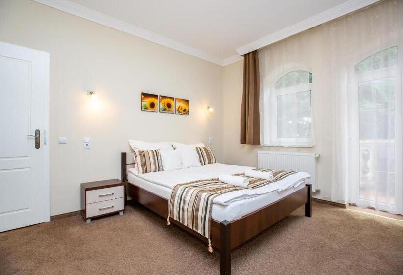 ペンション Villa Rosa