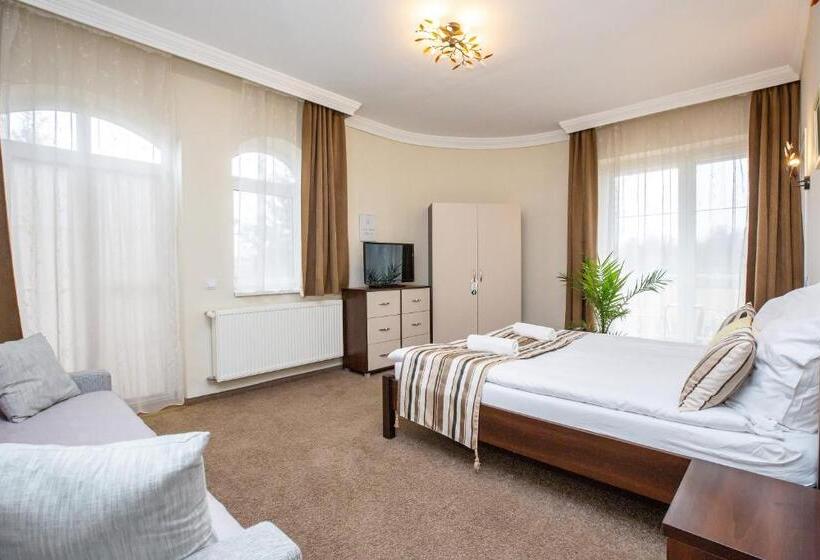 ペンション Villa Rosa