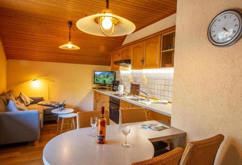 بنسيون Ferienhaus Anne Und Weingut Willi Fett