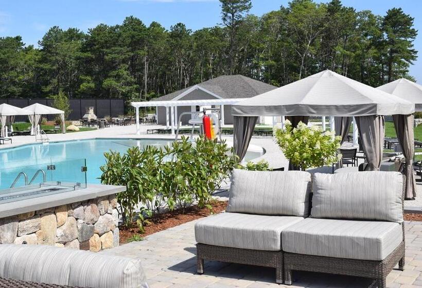 The Club At New Seabury