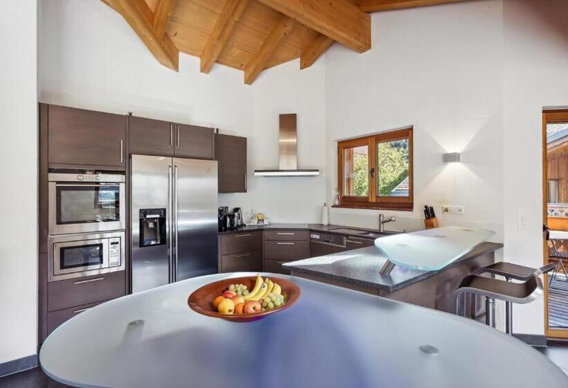 The Lodge By Mrs Miggins