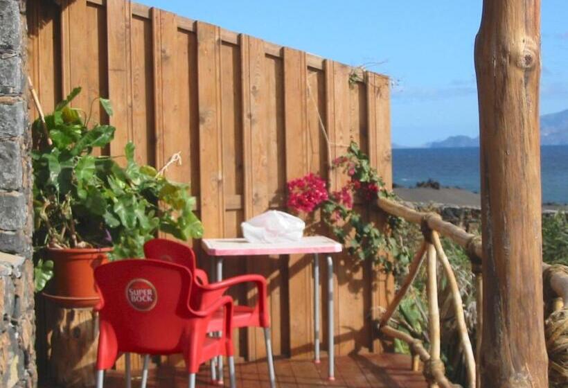 هاستل Casa De France