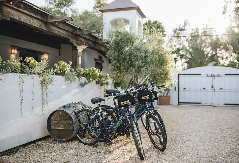 Общежитие Cottage Inn & Spa