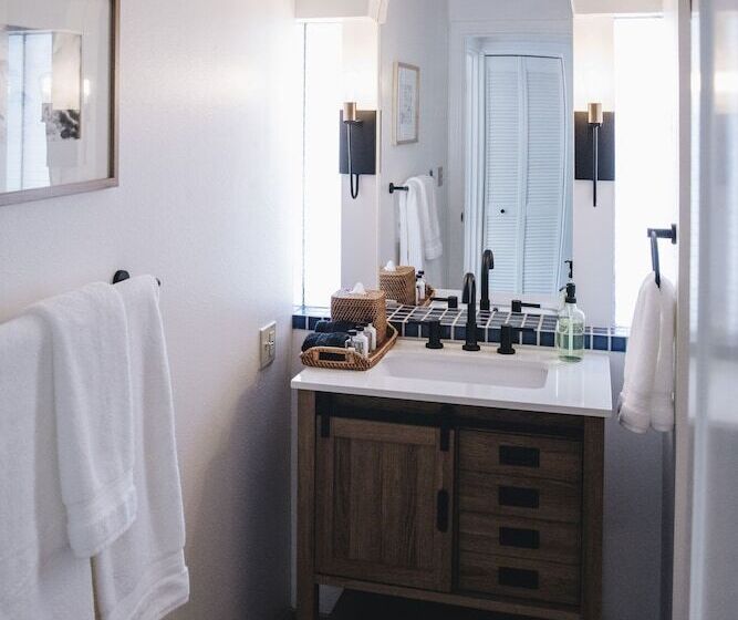 Общежитие Cottage Inn & Spa