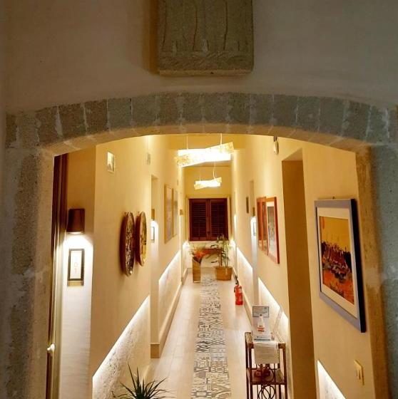 Отель Albergo Bouganville