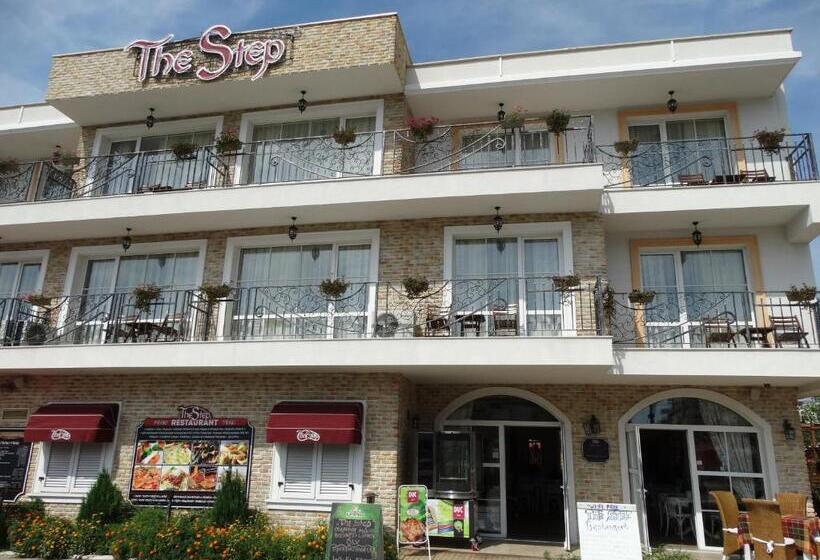 בית מלון כפרי The Step Family