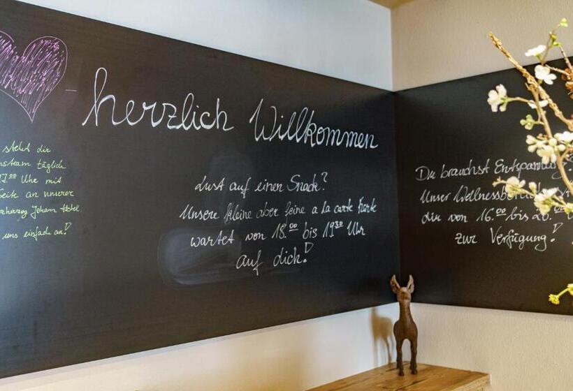 Landhaus Hubertus Wellness & Breakfast