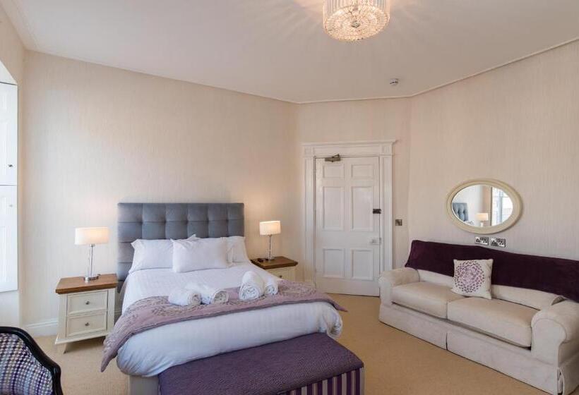 No 46 Marine Terrace