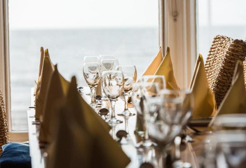 No 46 Marine Terrace