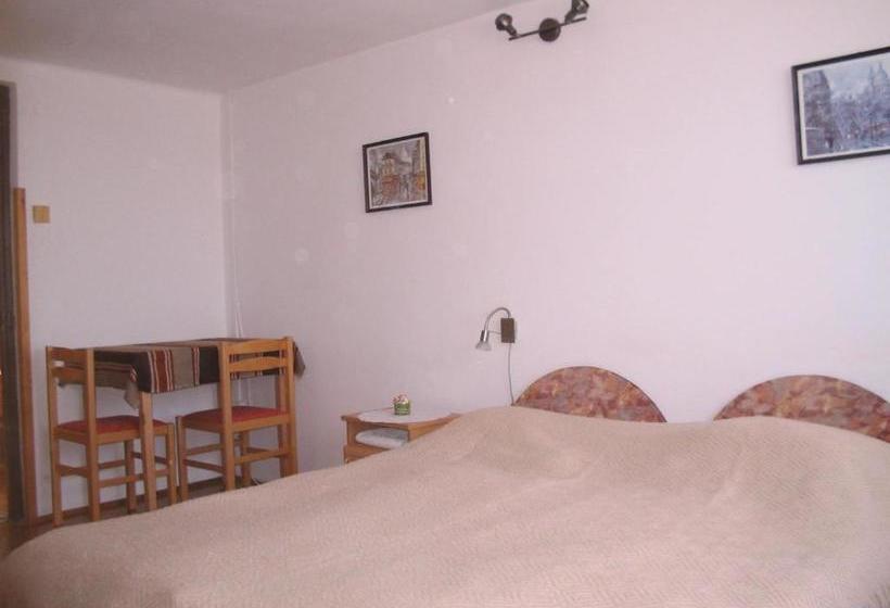 بنسيون Burg Eger