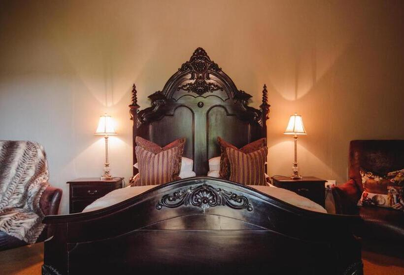 پانسیون Cypress Cottage Guest House