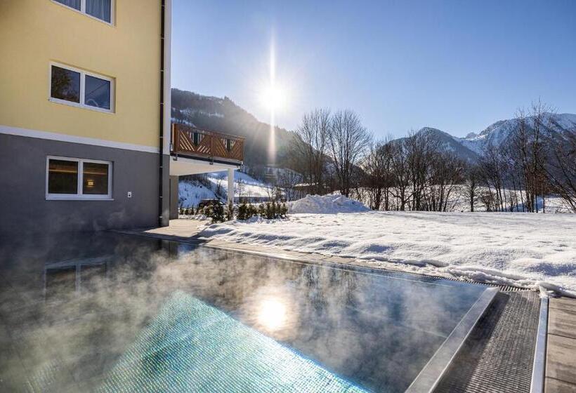 פנסיון Der Alpenblick