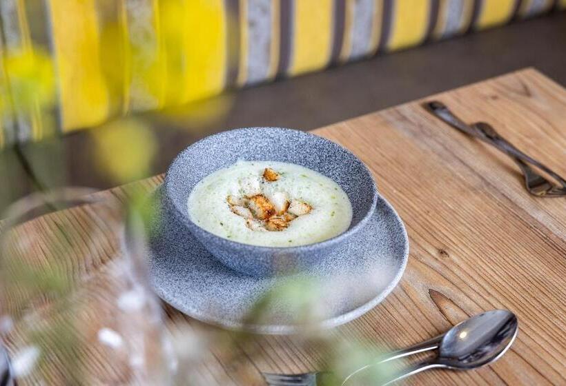 פנסיון Der Alpenblick