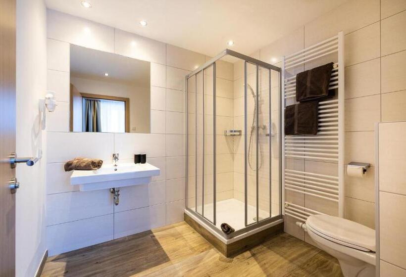 פנסיון Der Alpenblick