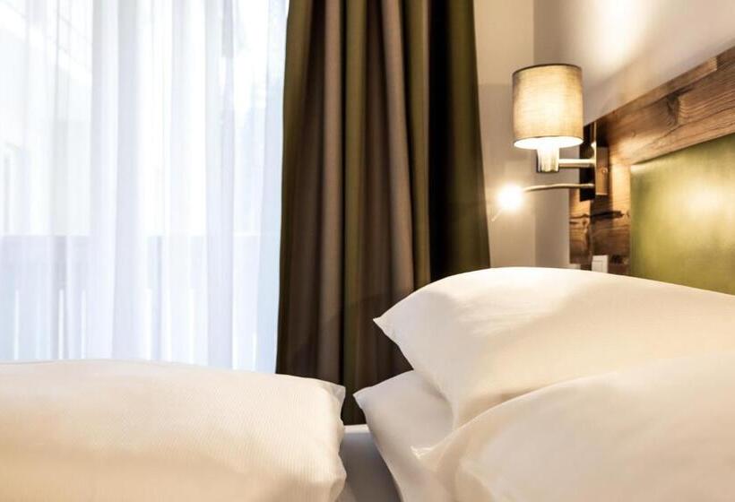 פנסיון Der Alpenblick