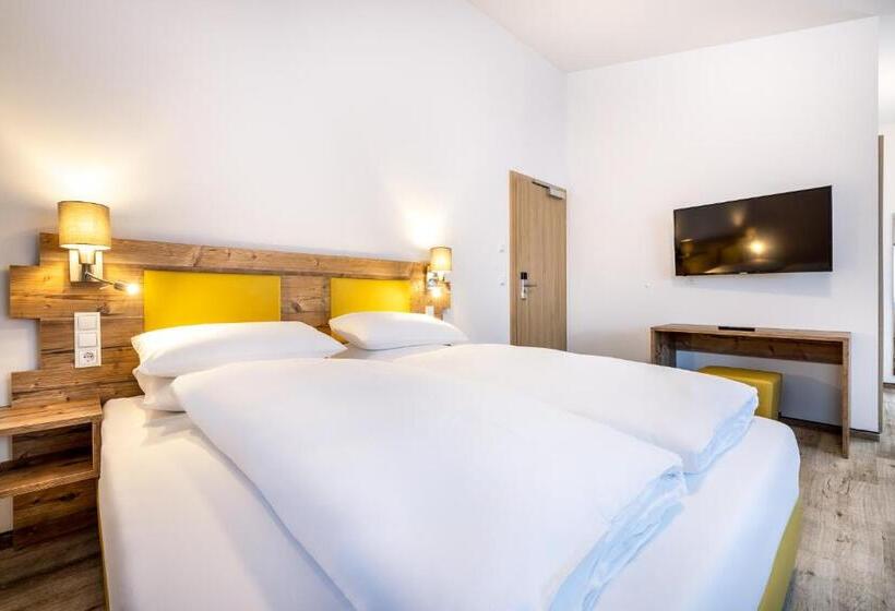 פנסיון Der Alpenblick