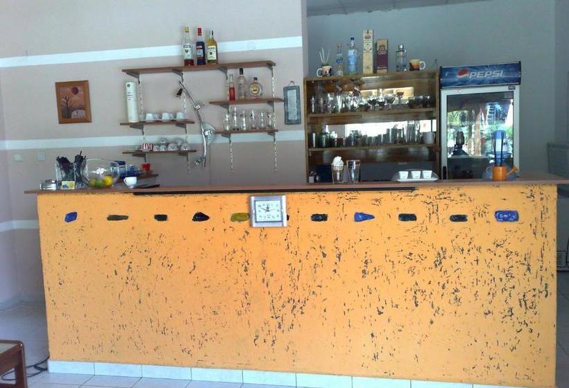 פנסיון Guest House Evin Rai