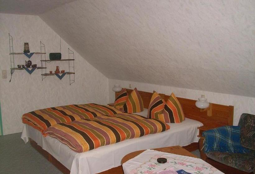 ペンション Haus Rehlein