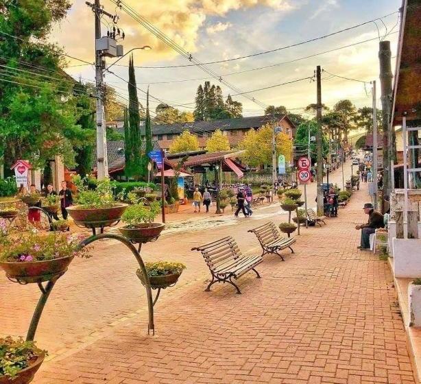 פנסיון Pousada Avenida