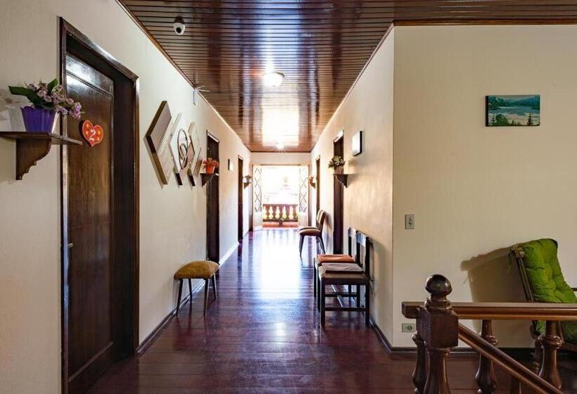 פנסיון Pousada Avenida