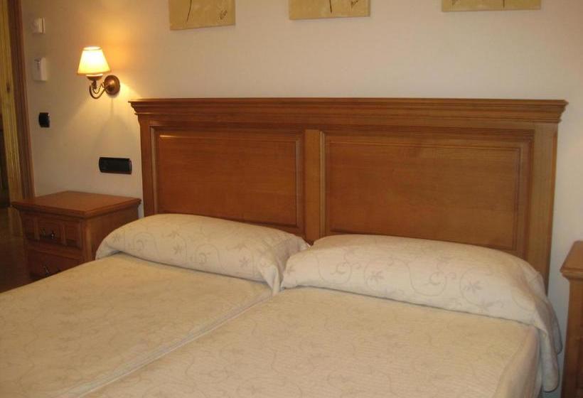 ペンション Puerta Del Sol