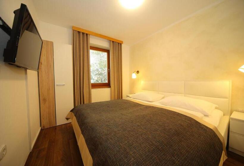 پانسیون Vila Edelweiss Rooms&app Kranjska Gora