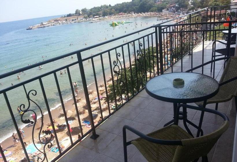 Пансион Villa Lazuren Bryag 2