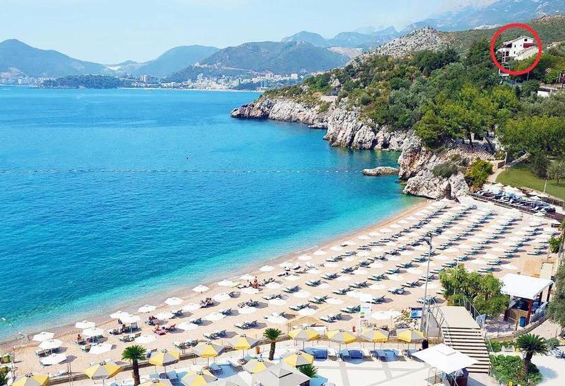 پانسیون Villa Sara Guesthouse