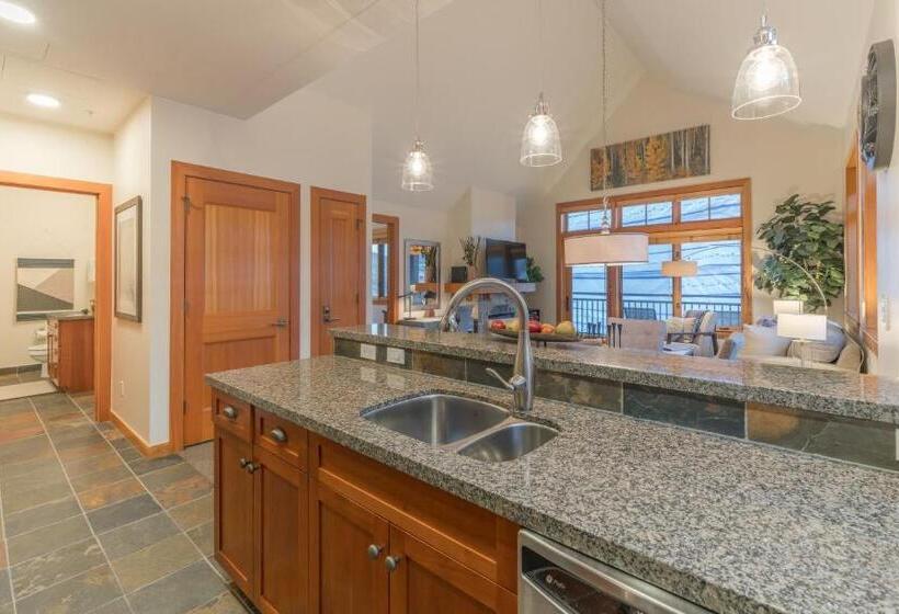 リゾートホテル Capitol Peak Lodge By Snowmass Mountain Lodging