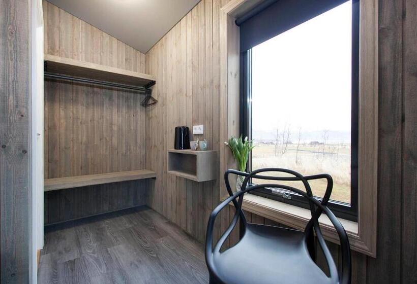 پانسیون Arnarstapi Cottages