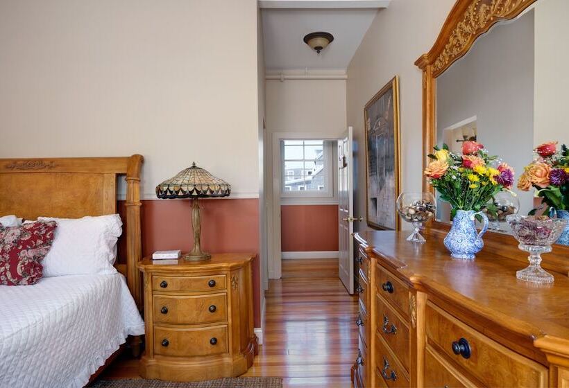 فندق فئة نجمة واحدة Ashley House