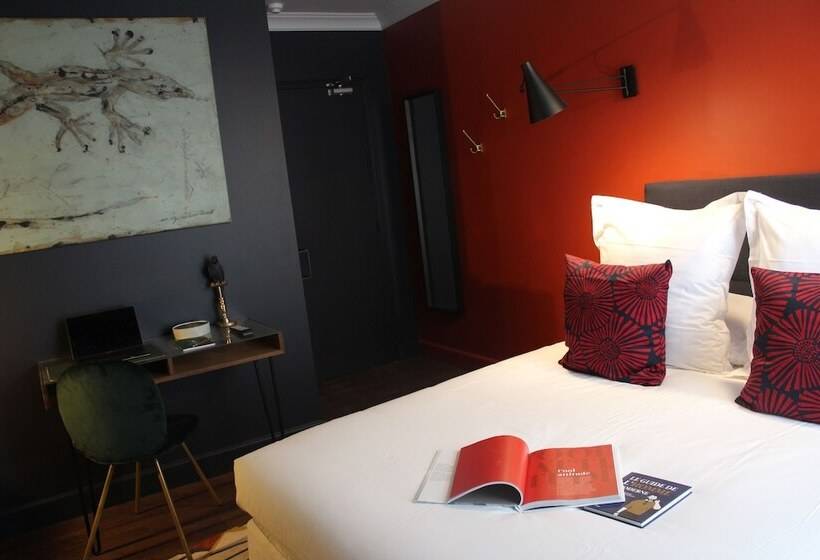 ホテル Hôtel   Restaurant Le Globe