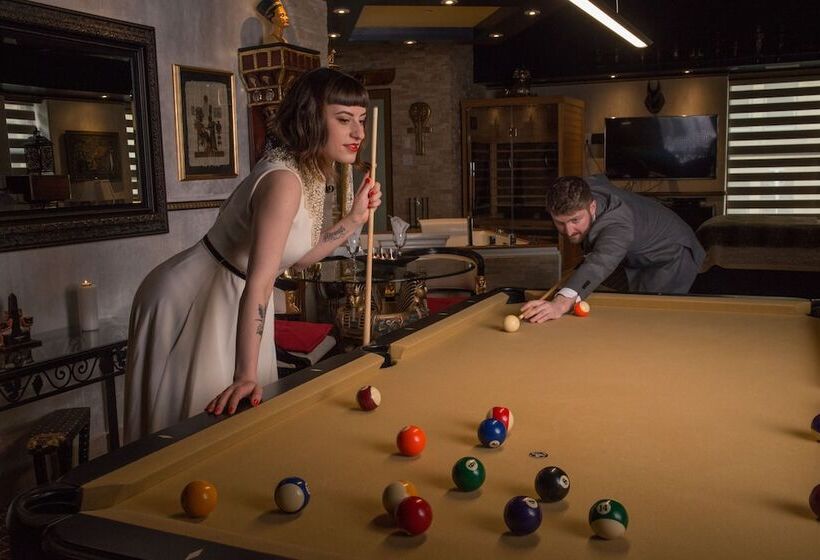 Mariaggi's Theme Suite Hotel & Spa