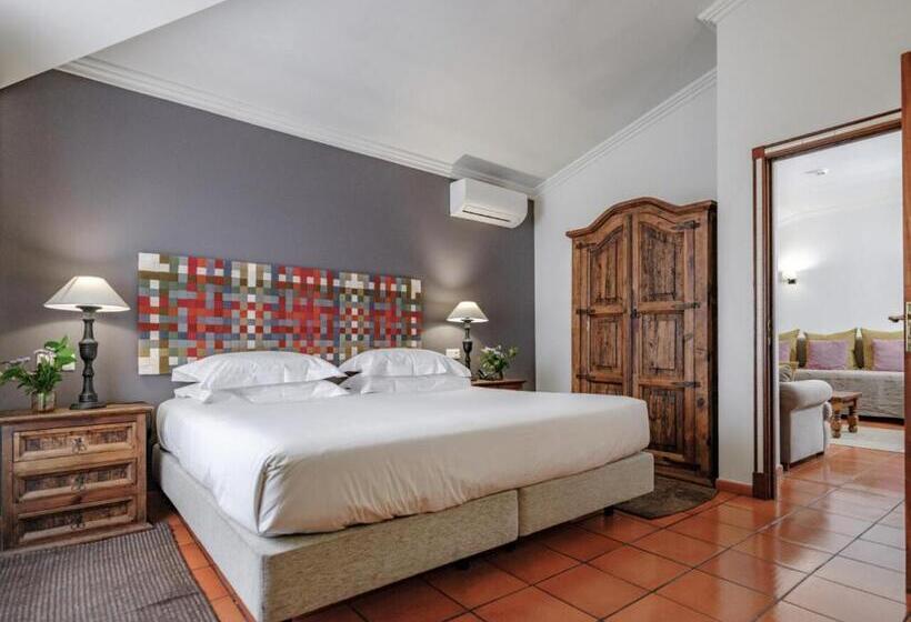 Adc  Albergaria do Calvário  by Unlock Hotels