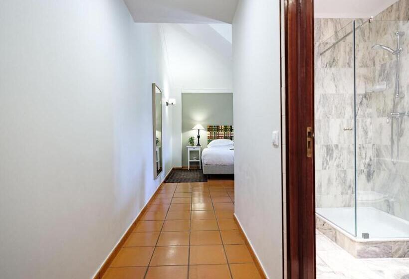 Adc  Albergaria do Calvário  by Unlock Hotels