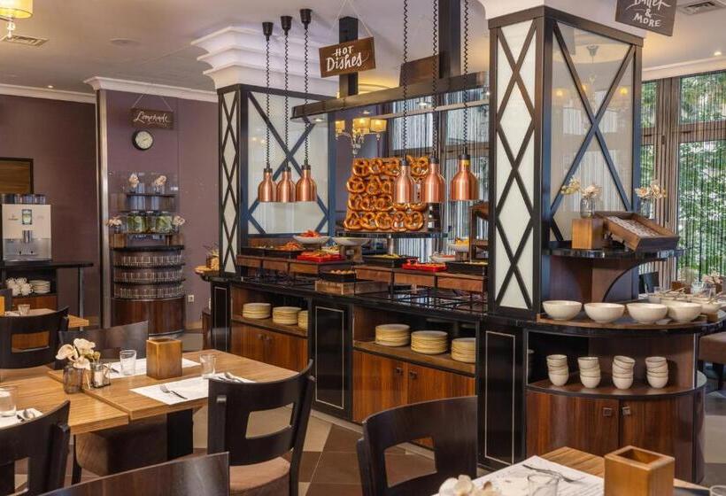 Carlton Hotel Buda Castle