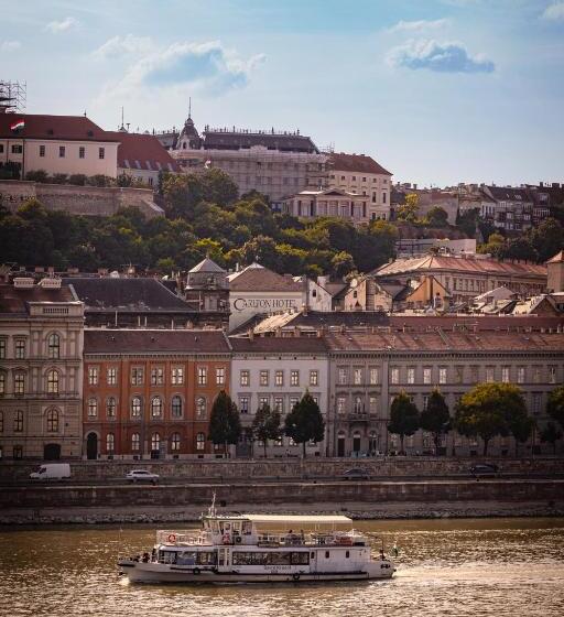 Carlton Hotel Buda Castle