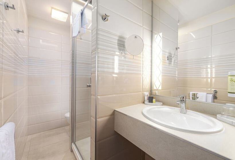 Carlton Hotel Buda Castle